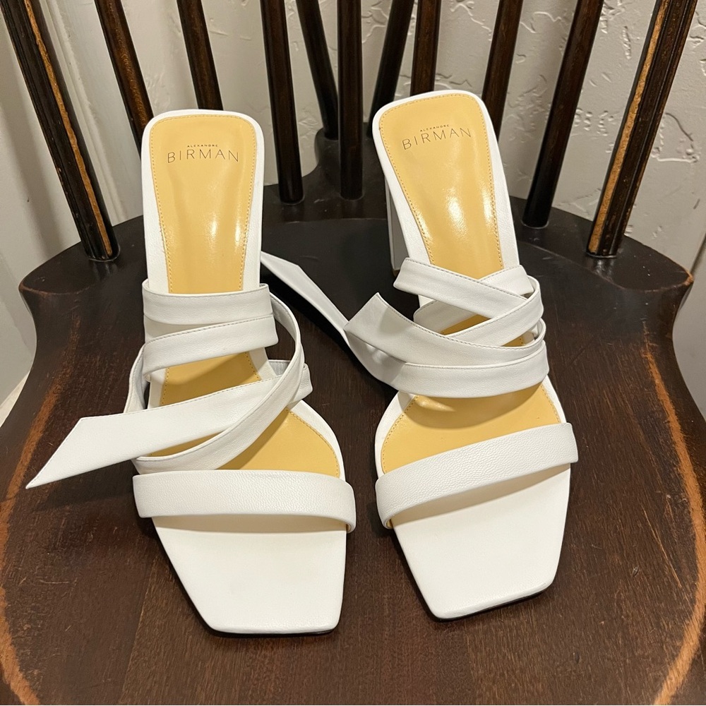 Alexandre Birman Women's Bow-Tie White Leather Sandals Pumps - Picture 3 of 9